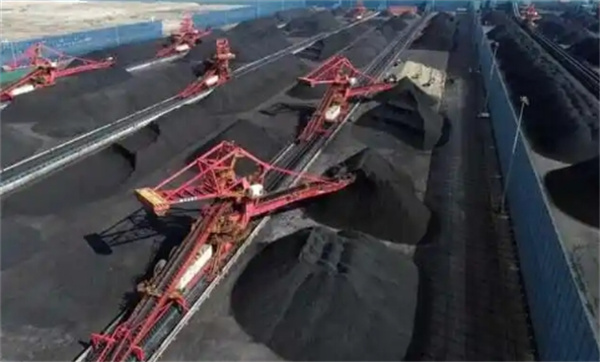 中国巨型煤田 储量天下第一 为甚么要进口煤炭 缘由有三