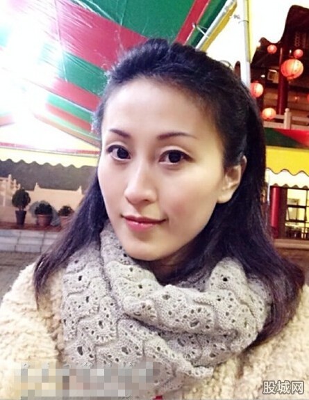 杨子前妻陶虹晒美照笑容惬意揭不吃醋事情真相