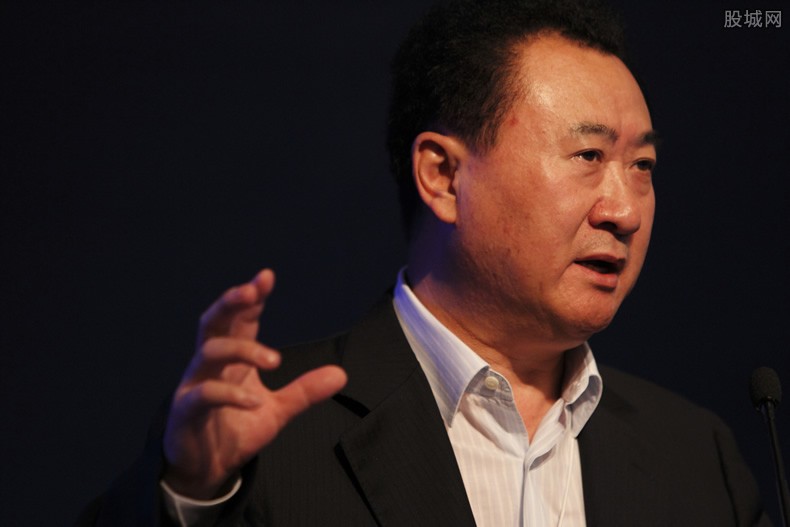 王健林与马化腾相聚