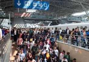 大量旅客离开上海？ 铁路部门回应离沪有严格的条件限制