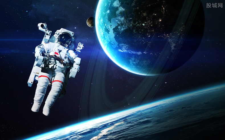 从太空返回地球要多久？返回舱着陆地点是在哪里的？