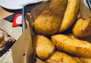 俄乌冲突致英国炸鱼薯条店成批倒闭 损失惨重
