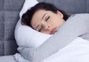 连续3晚睡眠不足免疫功能低一半 还会引发这些疾病！