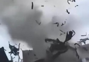 实拍广东龙卷风：板房铁皮被撕碎 画面看着超恐怖！