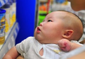 新生宝宝经常吐奶是什么原因 新手妈妈要注意了
