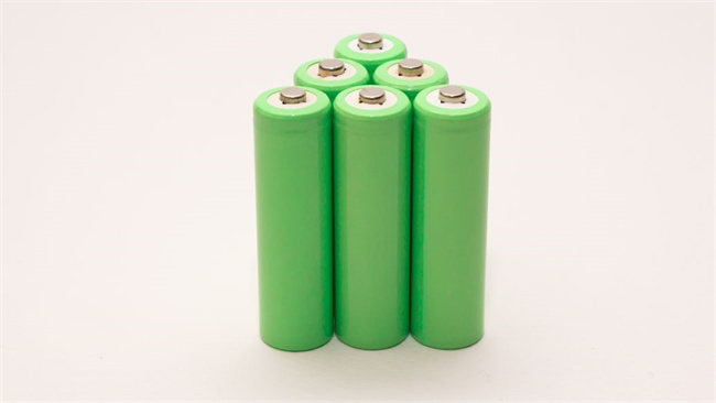 电池级碳酸锂跌破20万元/吨 趋势如何9月底或将反弹